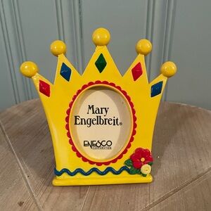 Mary Engelbreit Queen Frame